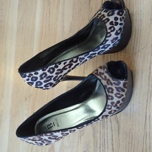 Platform high heel shoes